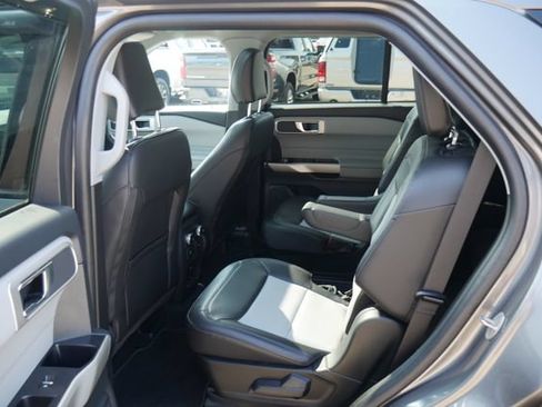 Used 2023 Ford Explorer XLT w/ Equipment Group 202A AWD/4WD image 26