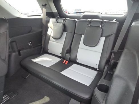 Used 2023 Ford Explorer XLT w/ Equipment Group 202A image 18