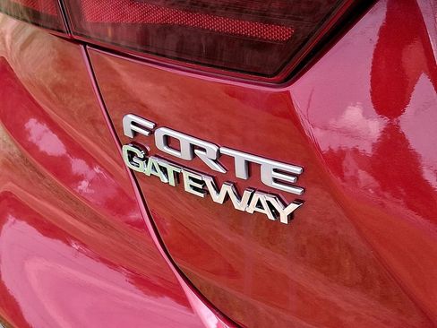 Certified 2023 Kia Forte LXS image 30