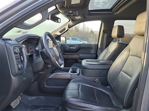 Used 2019 Chevrolet Silverado 1500 High Country w/ High Country Premium Package image 15