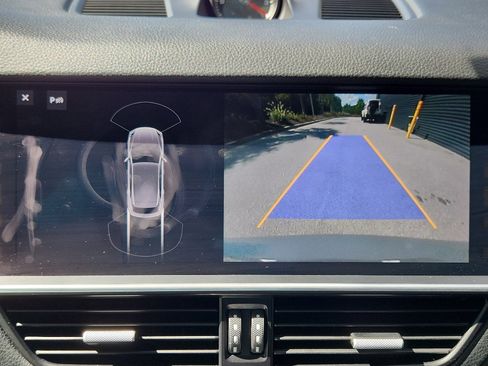 Certified 2020 Porsche Cayenne image 30