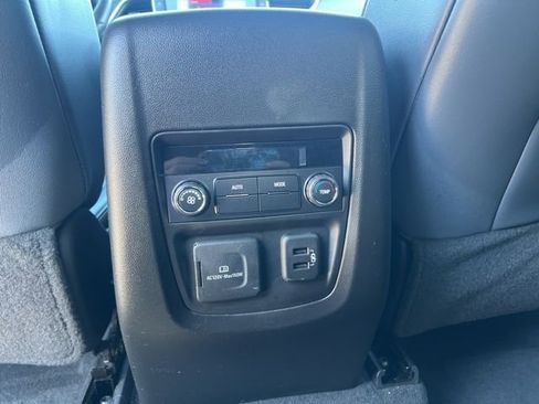 Used 2023 Buick Enclave Essence w/ Experience Buick Package image 10
