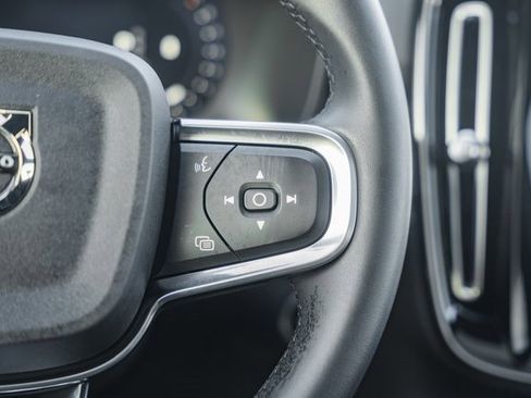 Used 2026 Volvo XC40 B5 Ultra w/ Protection Package Premier image 29