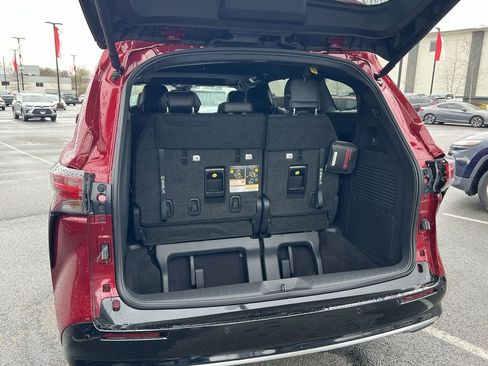 New 2026 Toyota Sienna Limited image 22