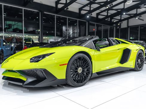 Used 2016 Lamborghini Aventador LP 750-4 Superveloce AWD/4WD image 38