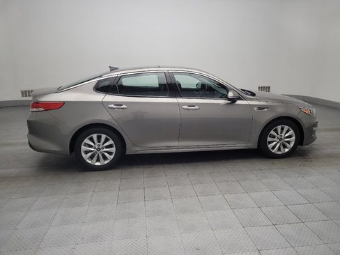 Used 2016 Kia Optima EX w/ Premium Package image 10