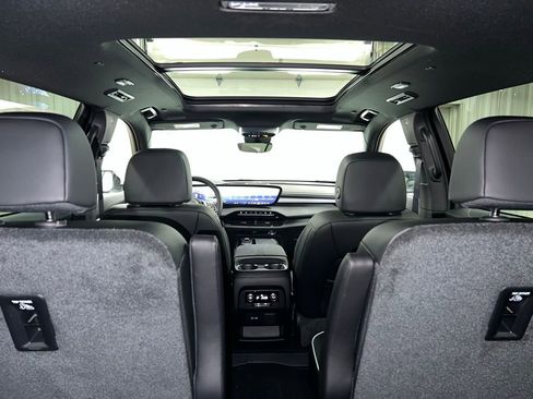New 2026 Buick Enclave Sport Touring w/ Power Package FWD image 36