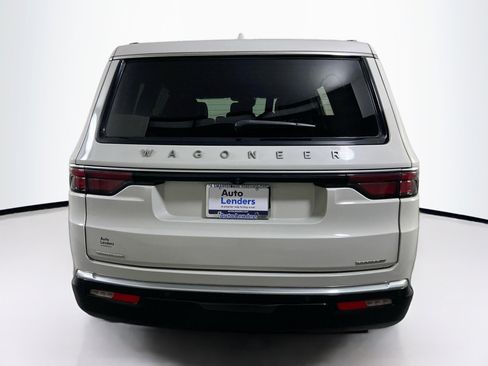 Used 2022 Jeep Wagoneer Series III image 6