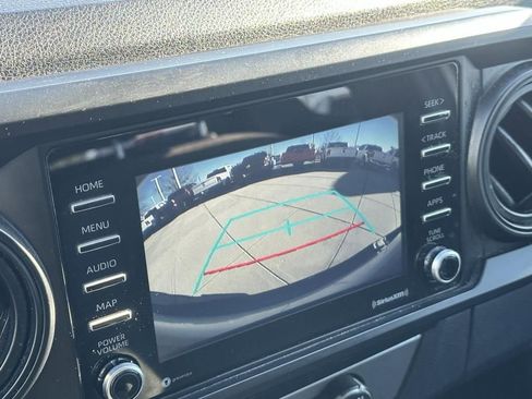 Used 2021 Toyota Tacoma SR w/ SR Convenience Package image 10