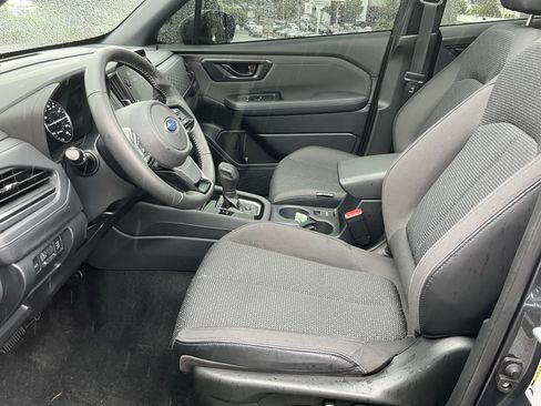Used 2025 Subaru Forester Premium AWD/4WD image 11