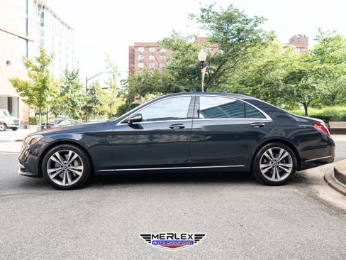 Used 2019 Mercedes-Benz S 560 Sedan image 4