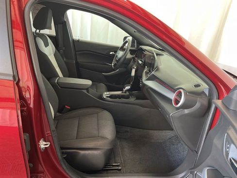Used 2024 Chevrolet Trax RS w/ Driver Confidence Package FWD image 17