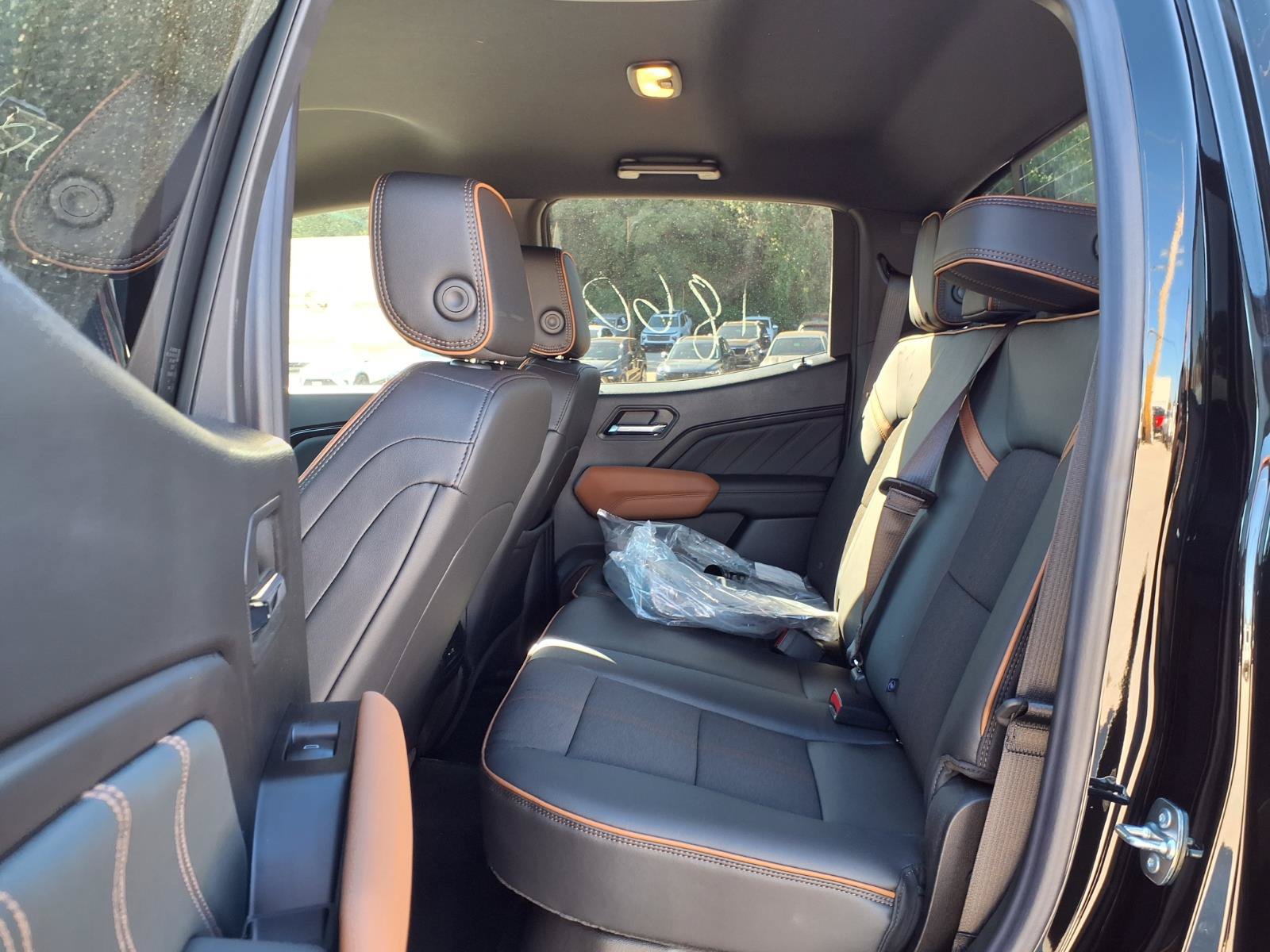 New 2026 GMC Canyon AT4 AWD/4WD image 16
