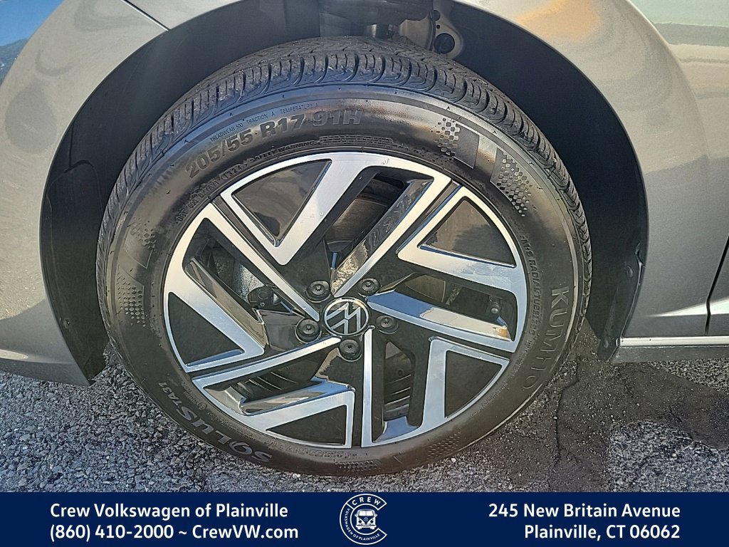 Certified 2024 Volkswagen Jetta SEL FWD image 18