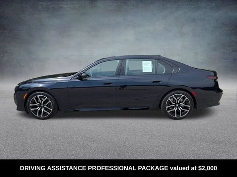 Used 2024 BMW 740i xDrive AWD/4WD image 2