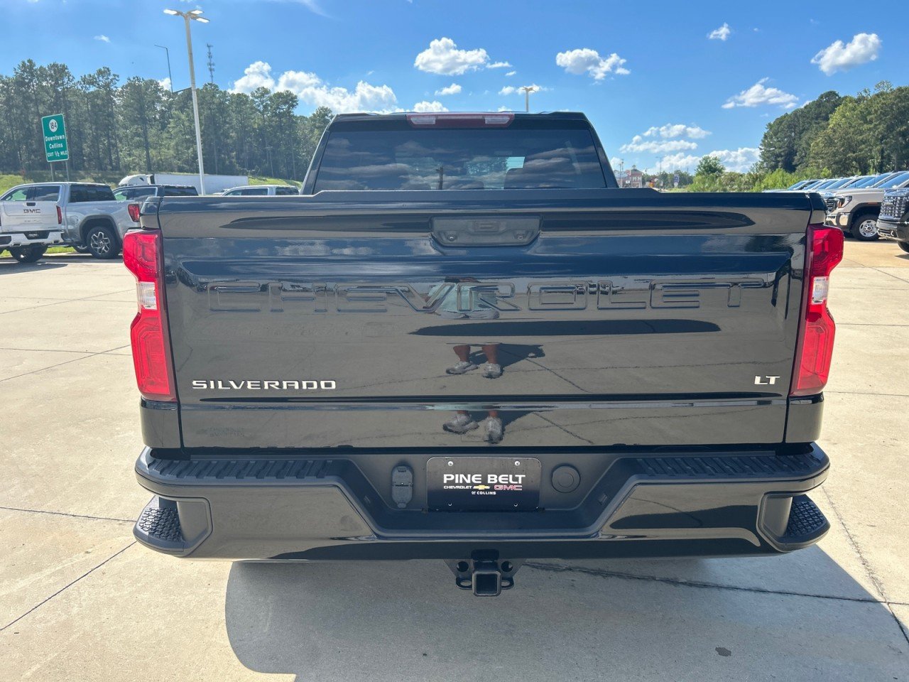 Used 2023 Chevrolet Silverado 1500 LT Trail Boss AWD/4WD image 6