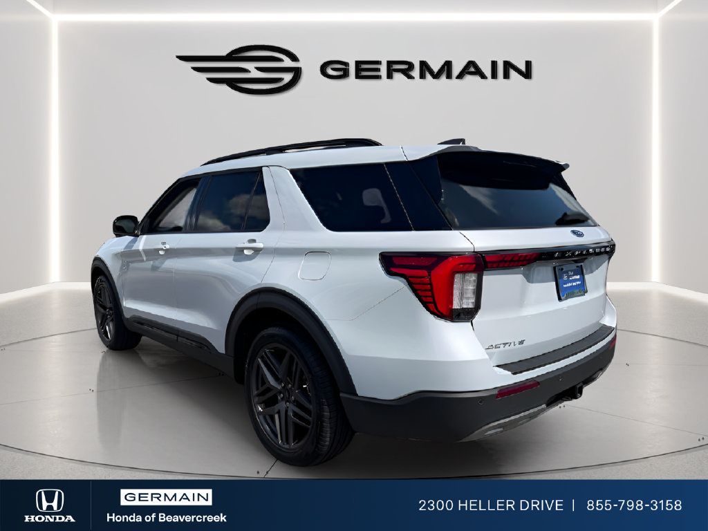 Used 2026 Ford Explorer Active w/ Active Comfort Package RWD image 5