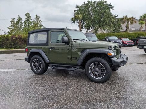 Used 2024 Jeep Wrangler Sport AWD/4WD image 2