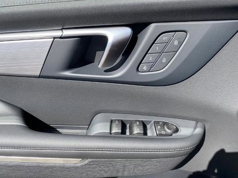 New 2026 Buick Enclave Preferred w/ Power Package image 16