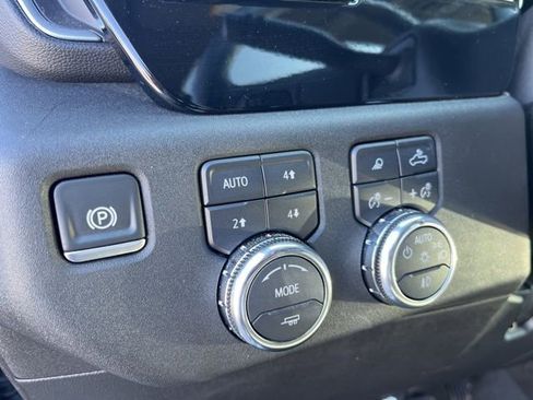 New 2025 GMC Sierra 2500 SLT w/ SLT Convenience Package image 21
