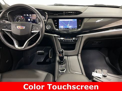 Used 2024 Cadillac XT6 Sport image 2