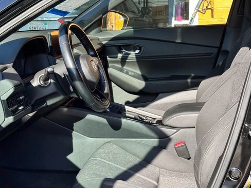 Used 2023 Honda Accord Sport image 3