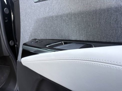 Certified 2026 Cadillac Escalade Platinum Sport w/ LPO, ONYX Package image 23