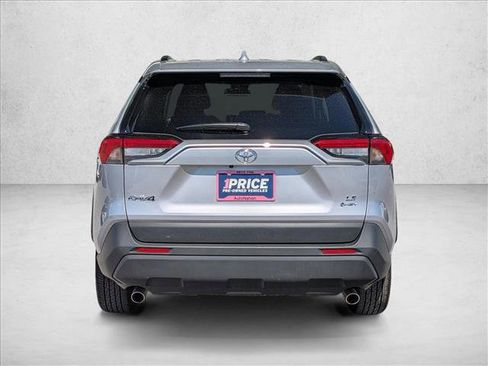 Used 2025 Toyota RAV4 LE AWD/4WD image 7