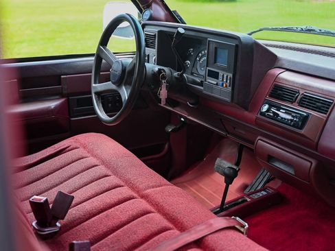 Used 1989 Chevrolet Silverado 1500 4x4 Regular Cab image 92