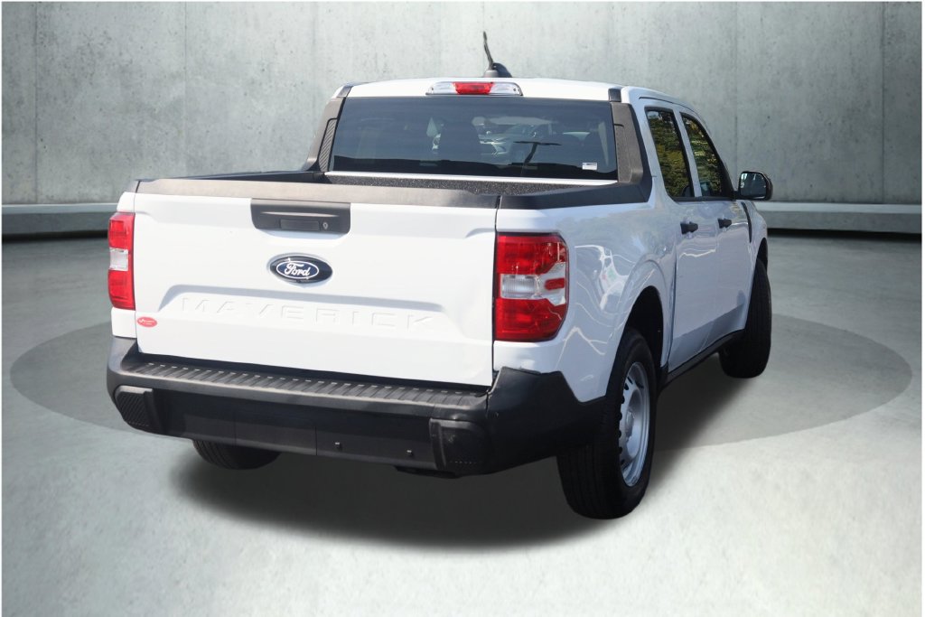 Used 2025 Ford Maverick XL w/ Equipment Group 101A AWD/4WD image 26
