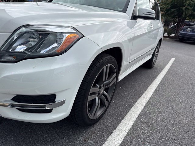 Used 2015 Mercedes-Benz GLK 350 4MATIC image 1