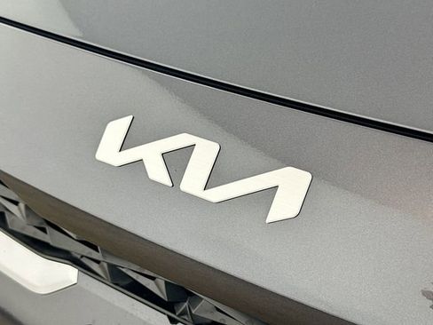 Used 2023 Kia Forte LXS w/ LXS Technology Package image 25