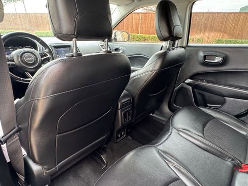 Used 2019 Jeep Compass Latitude w/ Popular Equipment Group image 28