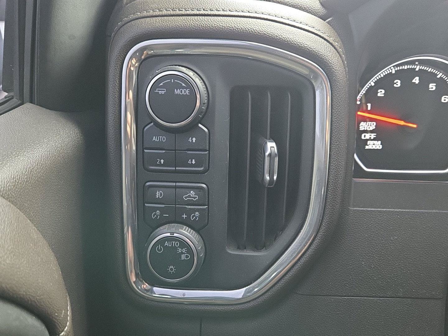 Used 2020 Chevrolet Silverado 1500 RST AWD/4WD image 22