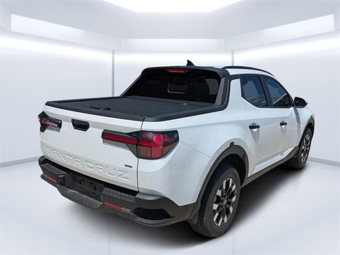 New 2025 Hyundai Santa Cruz SEL image 3