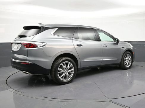 Used 2023 Buick Enclave Essence w/ Experience Buick Package AWD/4WD image 5