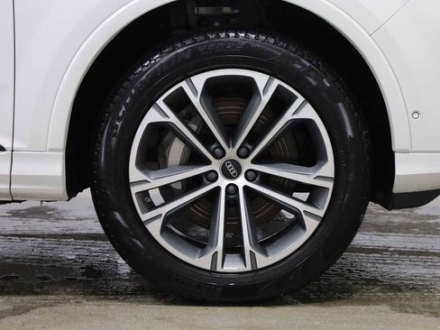 New 2026 Audi Q7 Premium image 12