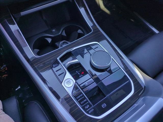 Used 2024 BMW X5 xDrive40i w/ Premium Package AWD/4WD image 12