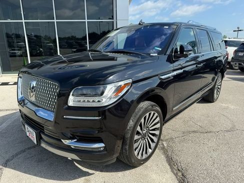 Used 2019 Lincoln Navigator L Reserve AWD/4WD image 3
