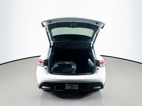 Certified 2026 Porsche Macan image 28