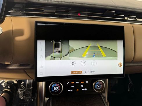 Used 2023 Land Rover Range Rover Long Wheelbase SE image 14