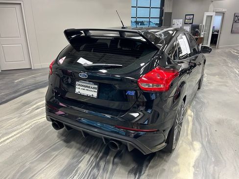 Used 2017 Ford Focus RS AWD/4WD image 27