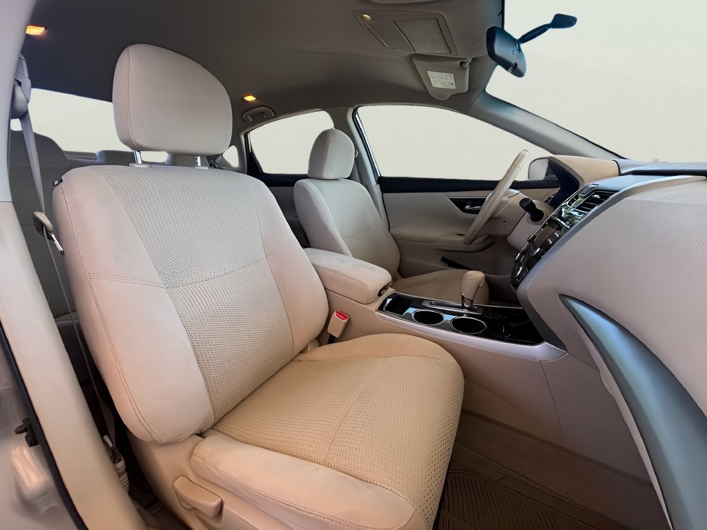 Used 2014 Nissan Altima 2.5 SV FWD image 26
