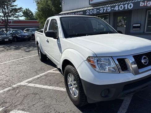 Used 2019 Nissan Frontier SV RWD image 14