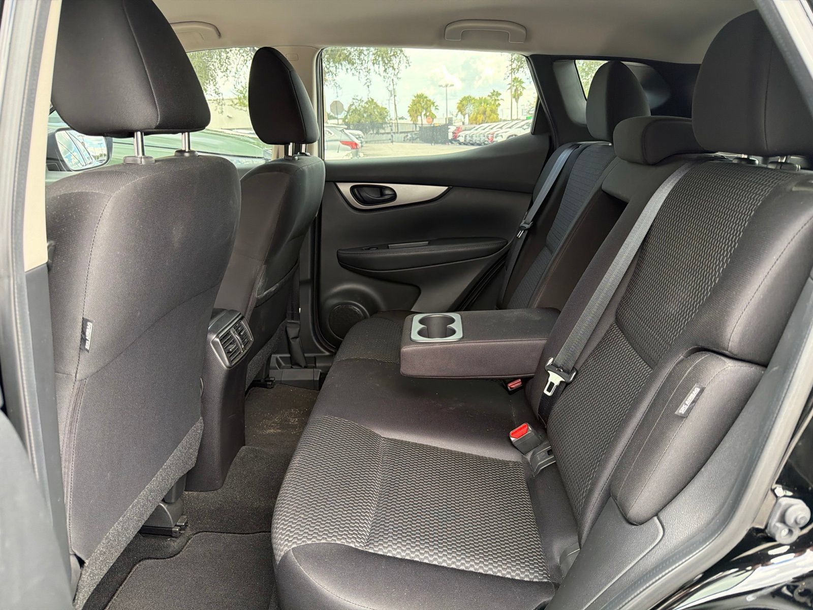 Certified 2022 Nissan Rogue Sport S FWD image 9