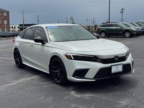 Certified 2024 Honda Civic Sport image 2