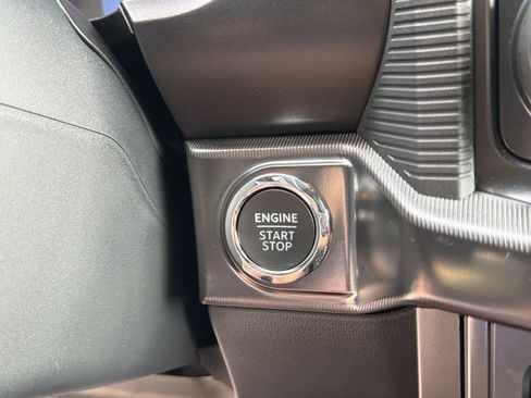 Used 2025 Ford F150 Raptor AWD/4WD image 20