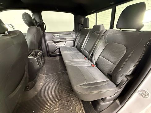 Used 2019 RAM 1500 Big Horn AWD/4WD image 12