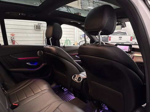 Used 2021 Mercedes-Benz GLC 300 GLC 300 image 33