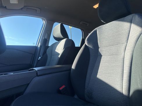 Certified 2023 Nissan Rogue SV FWD image 38